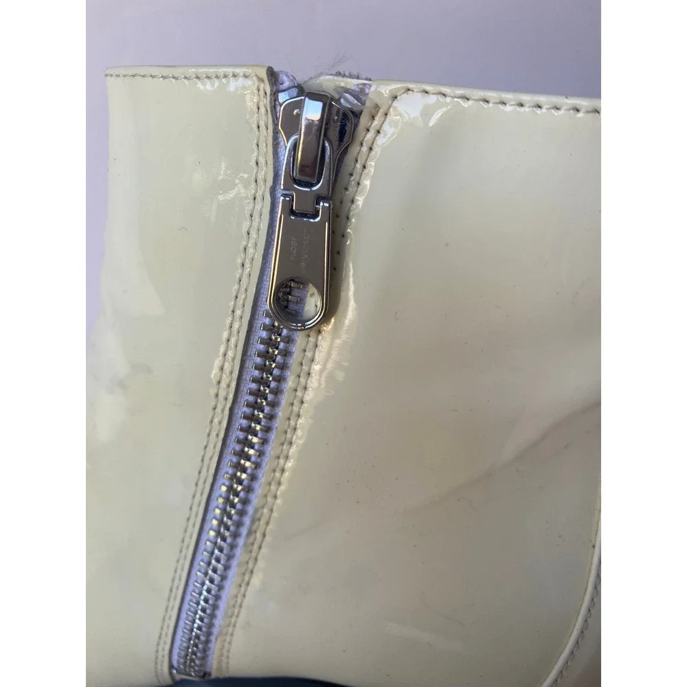 Calvin Klein Jeans Freda Womens US 7 Cream Patent Leather Ankle Bootie